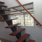 Escalera al 2do Piso